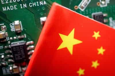 Image for Analysis-Global investors turn to Chinese AI as Wall Street fears bubble