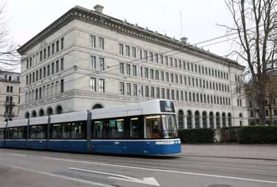 Image for Swiss National Bank calls for new measures after Credit Suisse crash