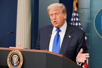 Image for Trump issues tariff letters to seven countries