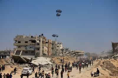 Image for Trump says number one priority now in Gaza is getting people fed