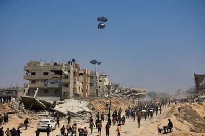 Image for Trump says number one priority now in Gaza is getting people fed