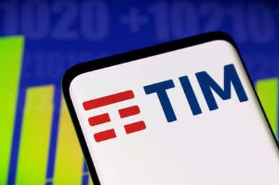 Image for Moody's upgrades Telecom Italia's rating on deleveraging progress