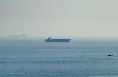 Image for Oil price rises after Iran says it stops ships in Hormuz