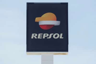 Image for Spain's Repsol plans bigger dividend and lower investment this year
