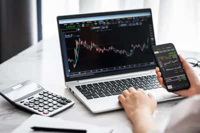 Image for MT5 vs MT4: Why More Brokers Are Moving to MetaTrader 5