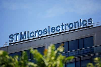 Image for STMicroelectronics to launch data centre photonics chip developed with Amazon
