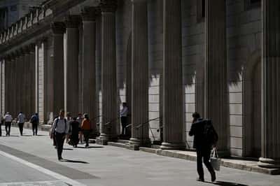Image for Bank of England to keep rates steady while oil prices gyrate