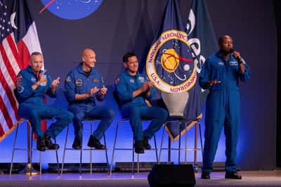 Image for Factbox-NASA's Artemis III crew: a test pilot, an Italian, a record-holder and a first-timer