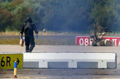 Image for German police examine suspicious object at Leipzig airport