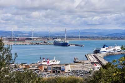 Image for Italy trade surplus widens y/y in July