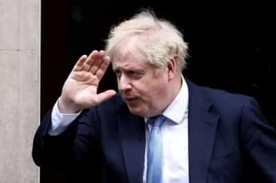 Image for Humbled British PM apologises after fine for lockdown birthday bash
