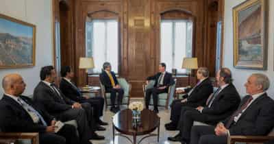 Image for Emirati FM meets Syria’s Assad in Damascus in further sign of thawing ties