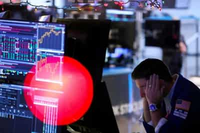 Image for Hopes of slowdown in rate hikes bolster shares ahead of U.S. GDP
