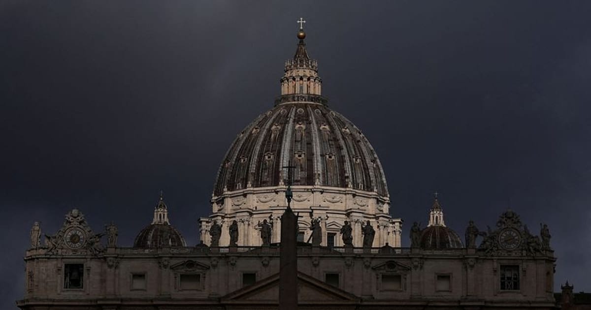 Vatican finances boosted by gold, real estate gains last year