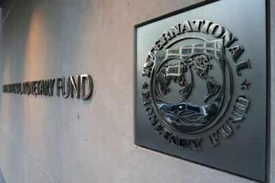 Image for IMF urges continued reforms in Ukraine, sees lower growth in Russia