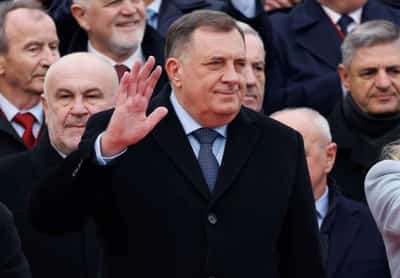 Image for UK imposes sanctions on Bosnian Serb separatist leader
