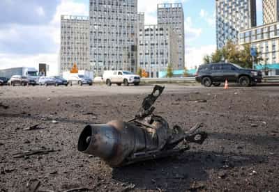 Image for Russian attack on Kyiv kills one, triggers fire, damages high-rise building