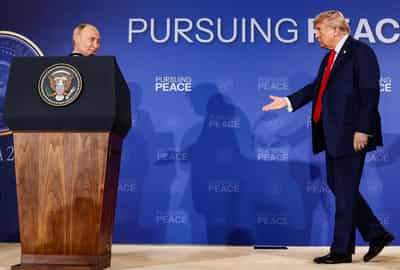 Image for Trump signs Russia sanctions bill into law