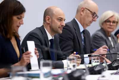Image for Lebanon must be covered by ceasefire agreement, French foreign minister says