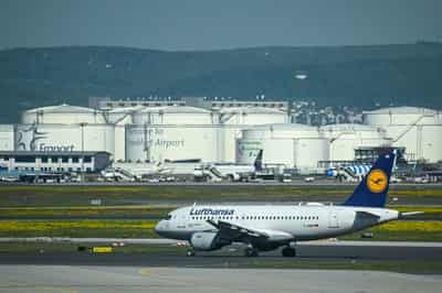 Image for Portugal asks Air France-KLM, Lufthansa for improved offers in TAP sale