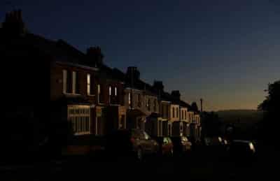 Image for UK housing market stalls, credit card borrowing accelerates: BoE data