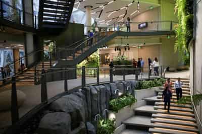 Image for Amazon to open pop-up COVID-19 vaccine clinic in Seattle headquarters