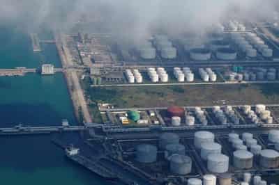 Image for More Russian oil going east squeezes Iranian crude sales to China