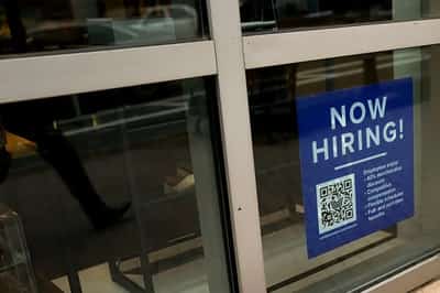 Image for Stock rebound wanes as investors await US job data, Fed
