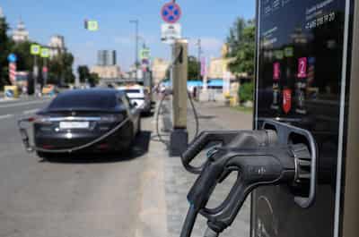 Image for Russia EV sales double in summer as motorists face fuel shortages