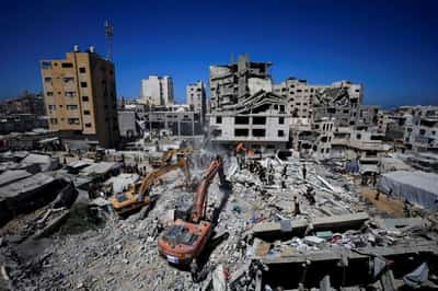 Image for Rescue efforts end after 21 die in collapse of bomb-damaged building in Gaza; 45 saved from rubble
