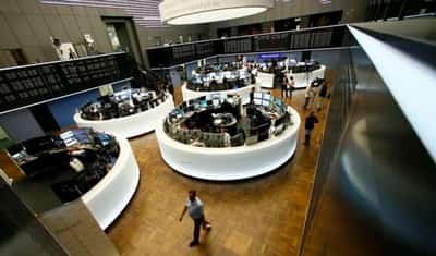 Image for European shares suffer worst week in 2 months; tech, retail fall
