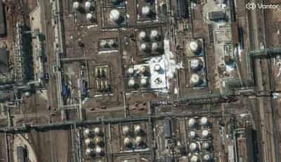 Image for Exclusive-Russia cuts oil output in April, sources say