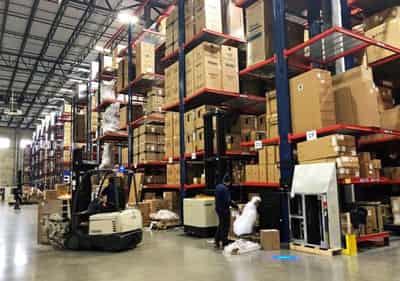 Image for Wait and see: U.S. companies curb investment as they await Fed moves