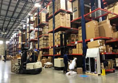 Image for Wait and see: U.S. companies curb investment as they await Fed moves