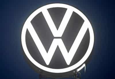 Image for Volkswagen to get $351 million in dieselgate settlement with former execs