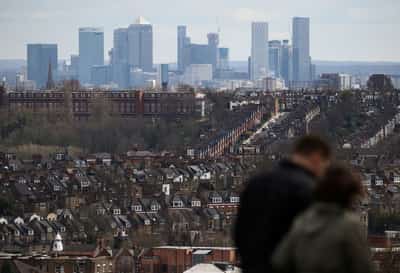 Image for UK homeowners take a hit as global bond selloff deepens
