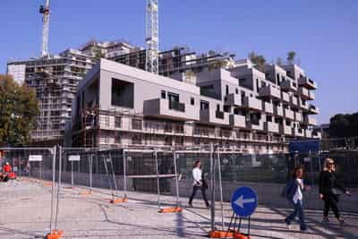 Image for Investors look beyond Italy's real estate scandal