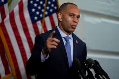 Image for Trump to meet Democratic leaders Jeffries, Schumer to discuss government funding