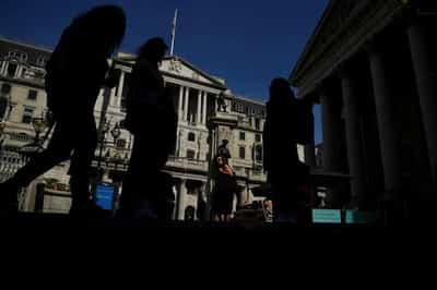 Image for UK 10-year bonds head for biggest monthly fall since 1986
