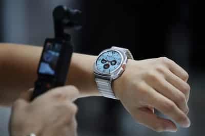 Image for Samsung Electronics shares hit 4-year lows on Trump risks, AI chips