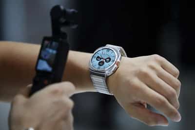 Image for Samsung Electronics shares hit 4-year lows on Trump risks, AI chips