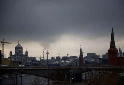 Image for Exclusive-Moscow sets out strict new controls on foreigners trading Russian assets