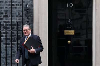 Image for UK signs Chagos deal with Mauritius to seal future of US-UK air base