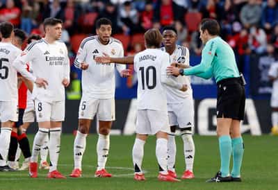 Image for Soccer-Spanish referees condemn abuse of official who gave Bellingham red card