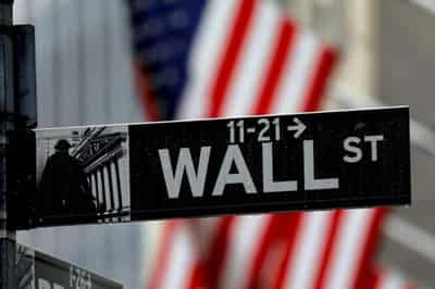 Image for Shares, bond prices fall as U.S. data sparks rate hike fears