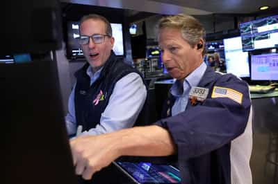 Image for Morning Bid: Markets tumble as Fed cut hangs in the balance