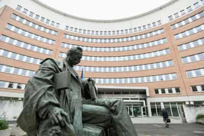 Image for Belgian court decides to keep EU corruption case suspect in detention