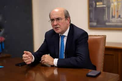 Image for Greek finance minister vows to keep debt’s share of economy shrinking