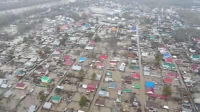 Image for Flooding spreads in Russia, putting thousands more at risk