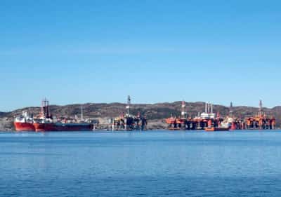 Image for Norway oil drilling workers agree wage deal, averting strike